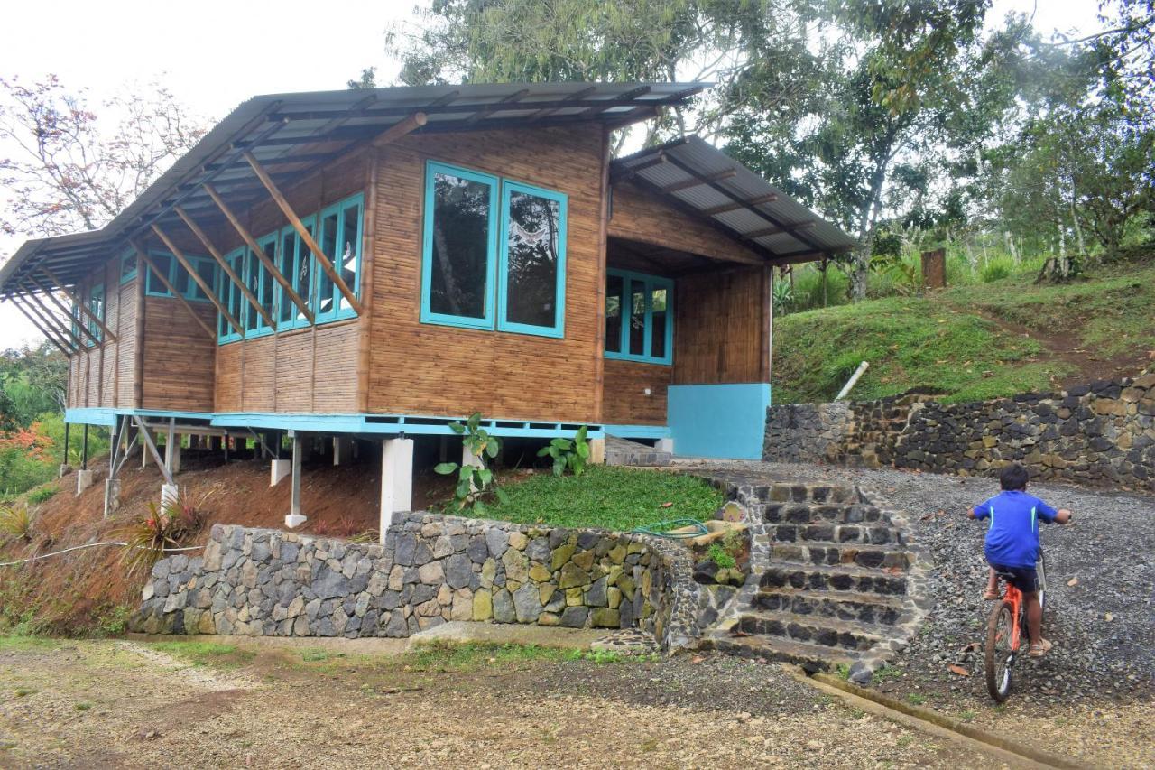 Villa Casa de Bambú Turrialba Exterior foto