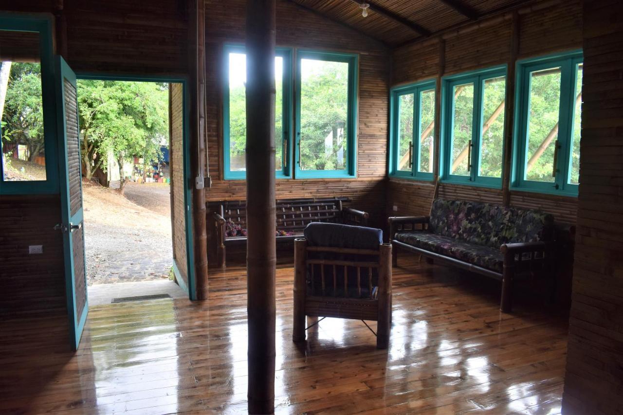 Villa Casa de Bambú Turrialba Exterior foto