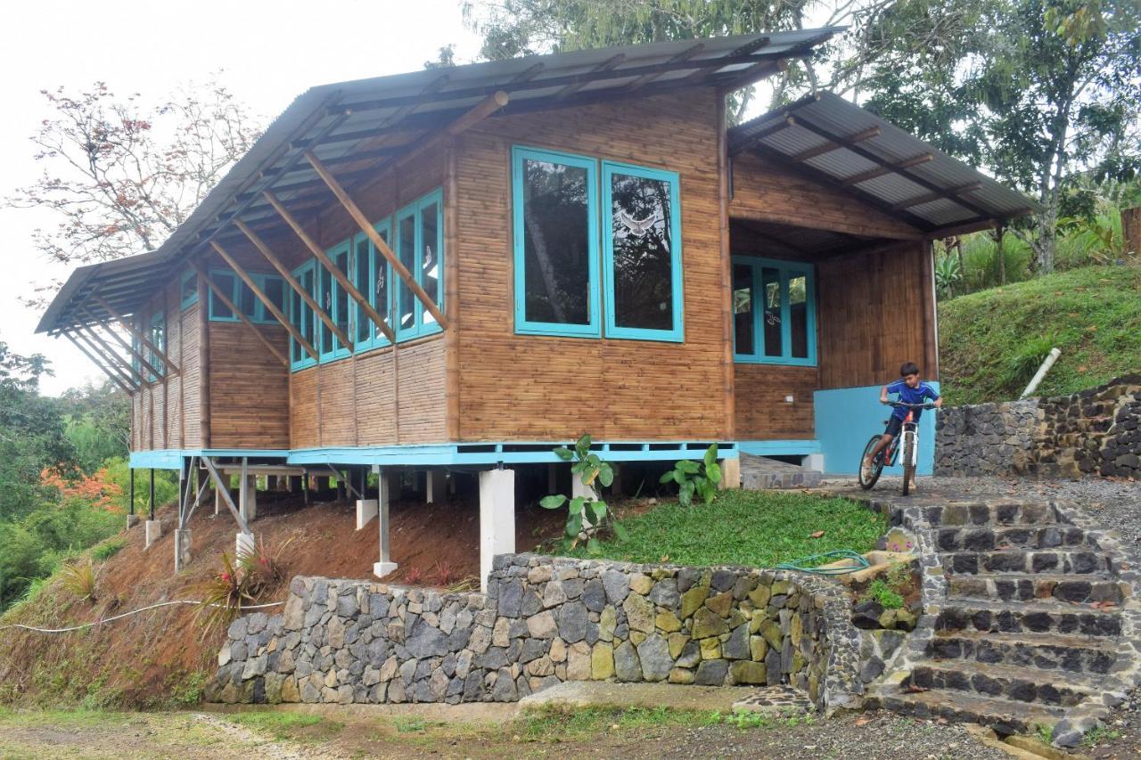 Villa Casa de Bambú Turrialba Exterior foto