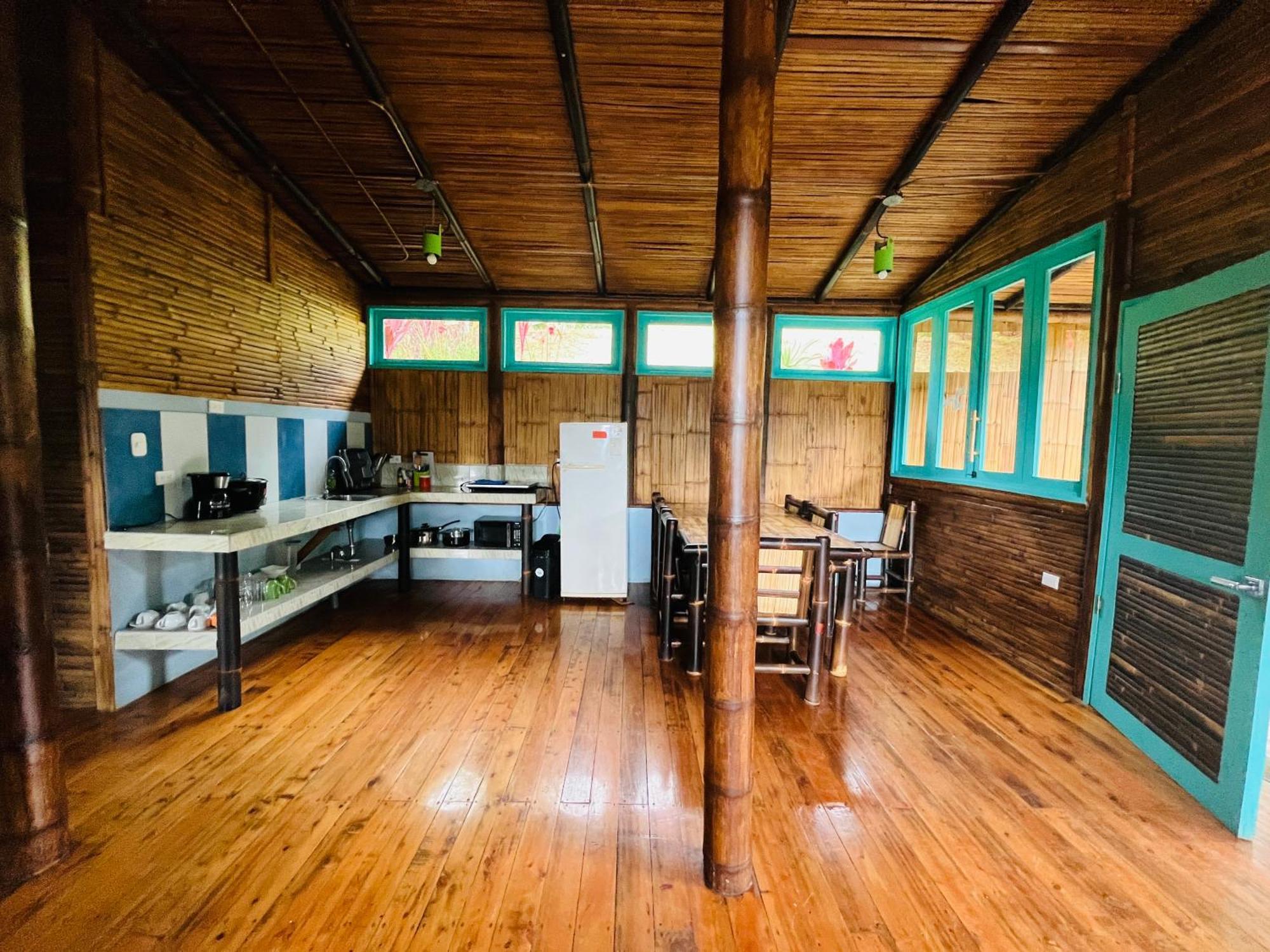 Villa Casa de Bambú Turrialba Exterior foto