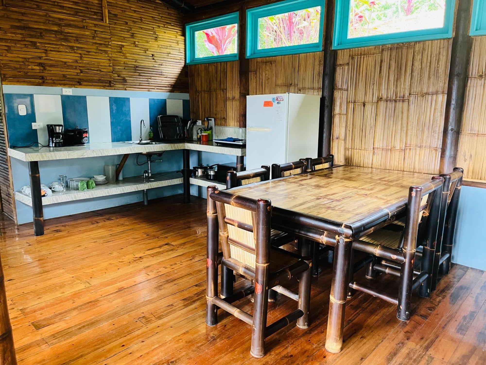 Villa Casa de Bambú Turrialba Exterior foto
